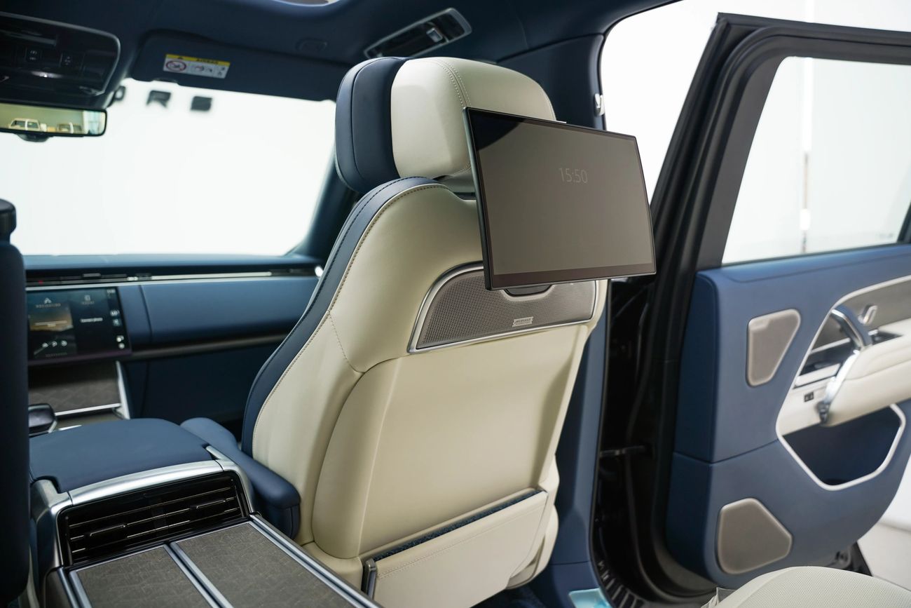 Land Rover Range Rover SV LWB P615