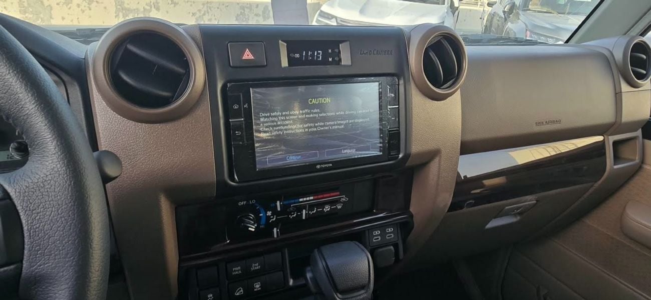 Toyota Land Cruiser 70 LC76 LX