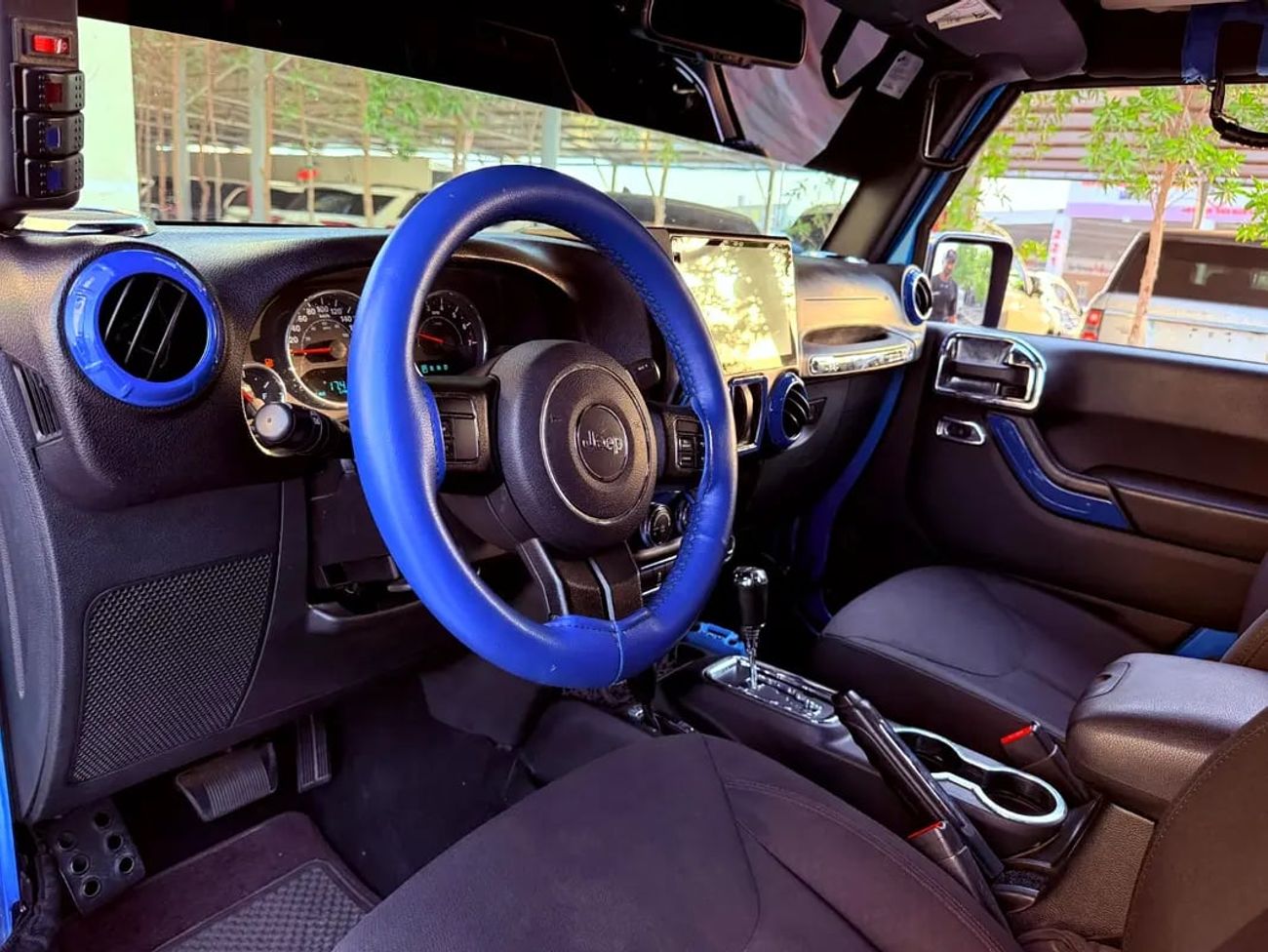 Jeep Wrangler SPORT GCC Specs - Well Maintained