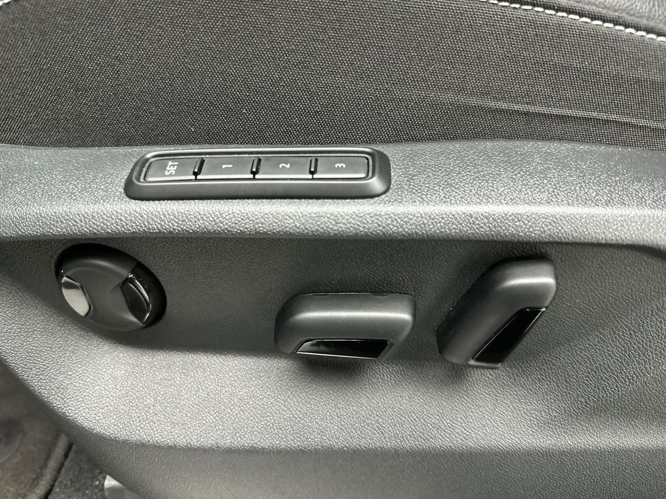 فولكس واجن تيرامونت COMFORTLINE 2.0L | 7-Seater | Panoramic Sunroof | Digital Cockpit | 4MOTION