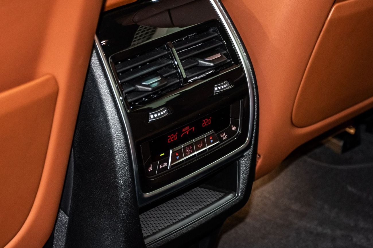 BMW X7 XDRIVE40i LUXURY M SPORT PACKAGE
