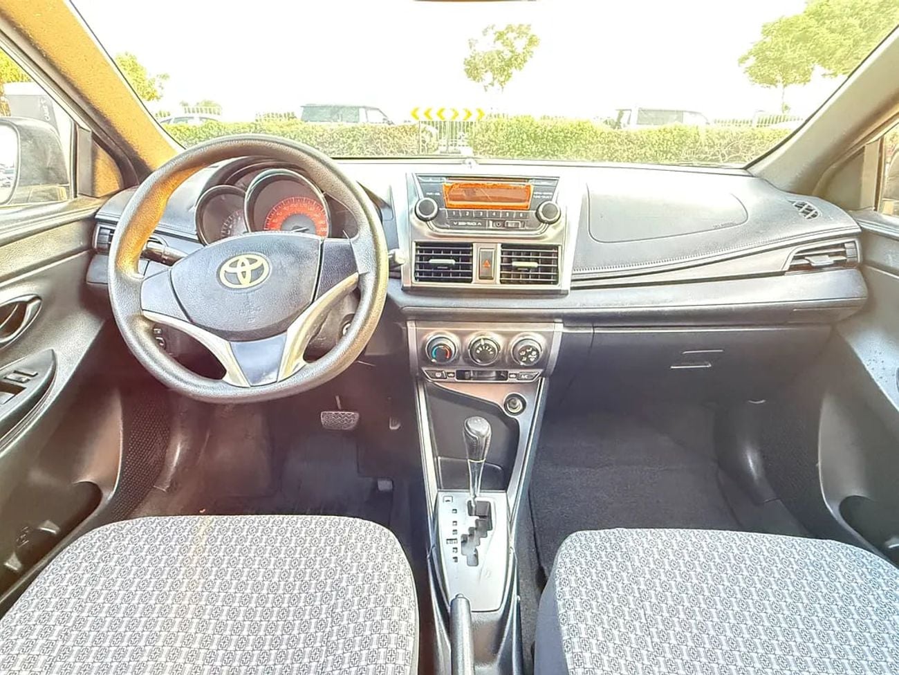 Toyota Yaris SE GCC Specs- excellent condition.