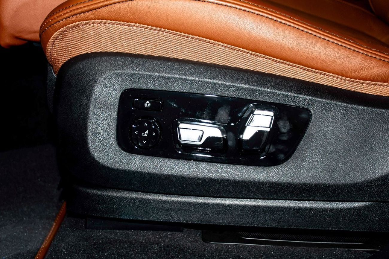 BMW X5 M60i LUXURY