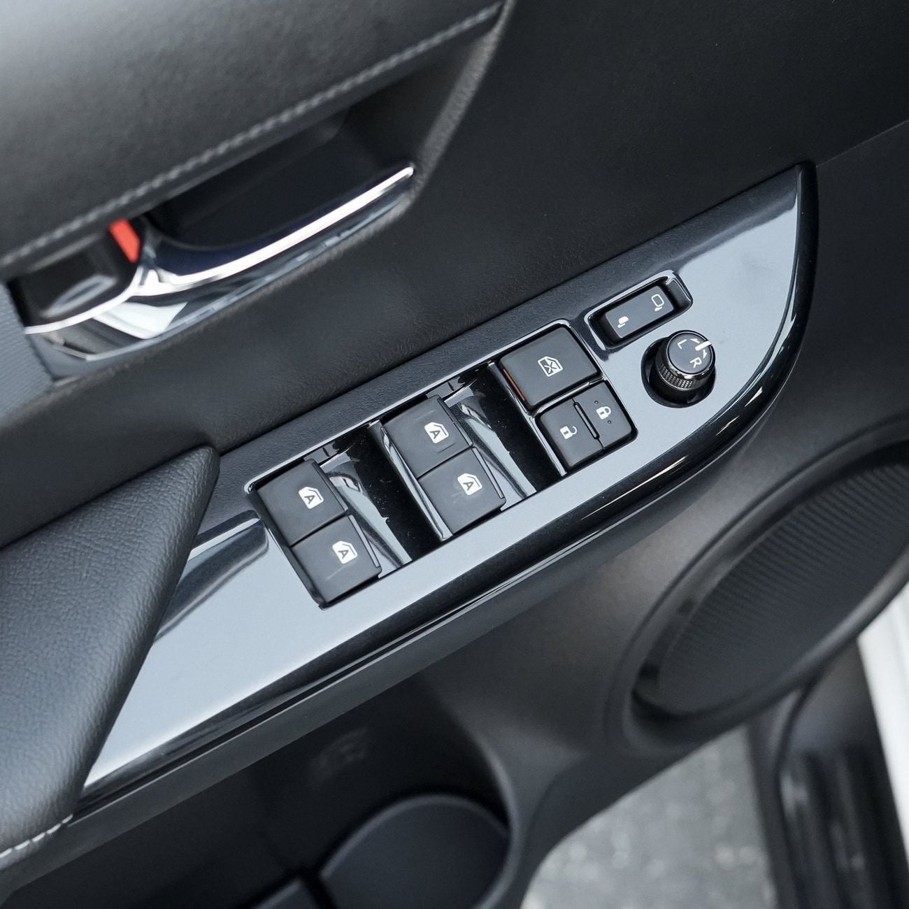 تويوتا هيلوكس Hilux 2.8 DIESEL 2026