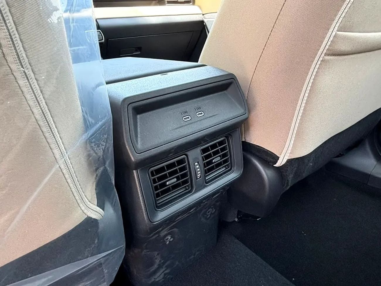 Toyota RAV4 XLE RAV4 XLE WITH RADAR GCC Specs