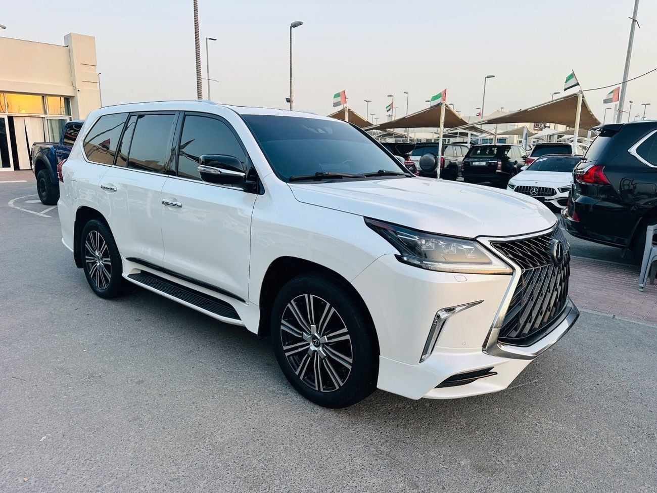 Lexus LX570 PLATINUM SIGNATURE