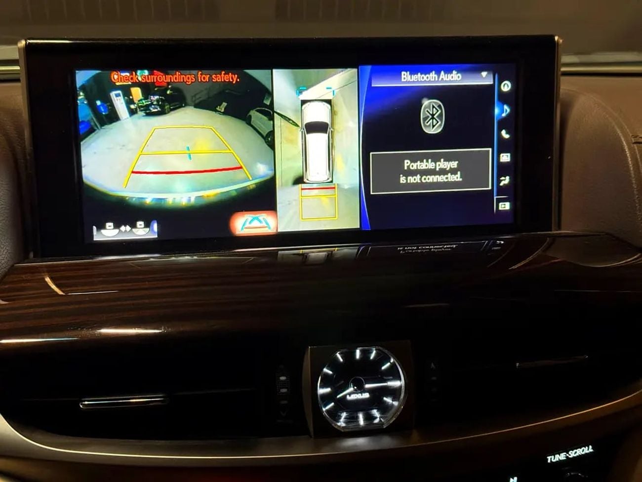 لكزس LX 570 PLATINUM Pristine LX 570 Platinum | GCC Specs |Full Service History