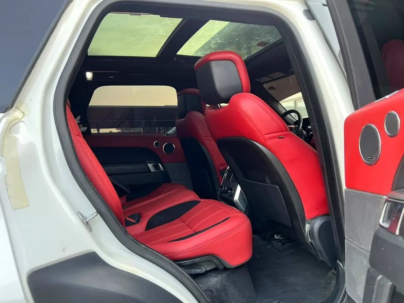 Land Rover Range Rover Sport HSE Supercharged | American Specs | Pristine Condition