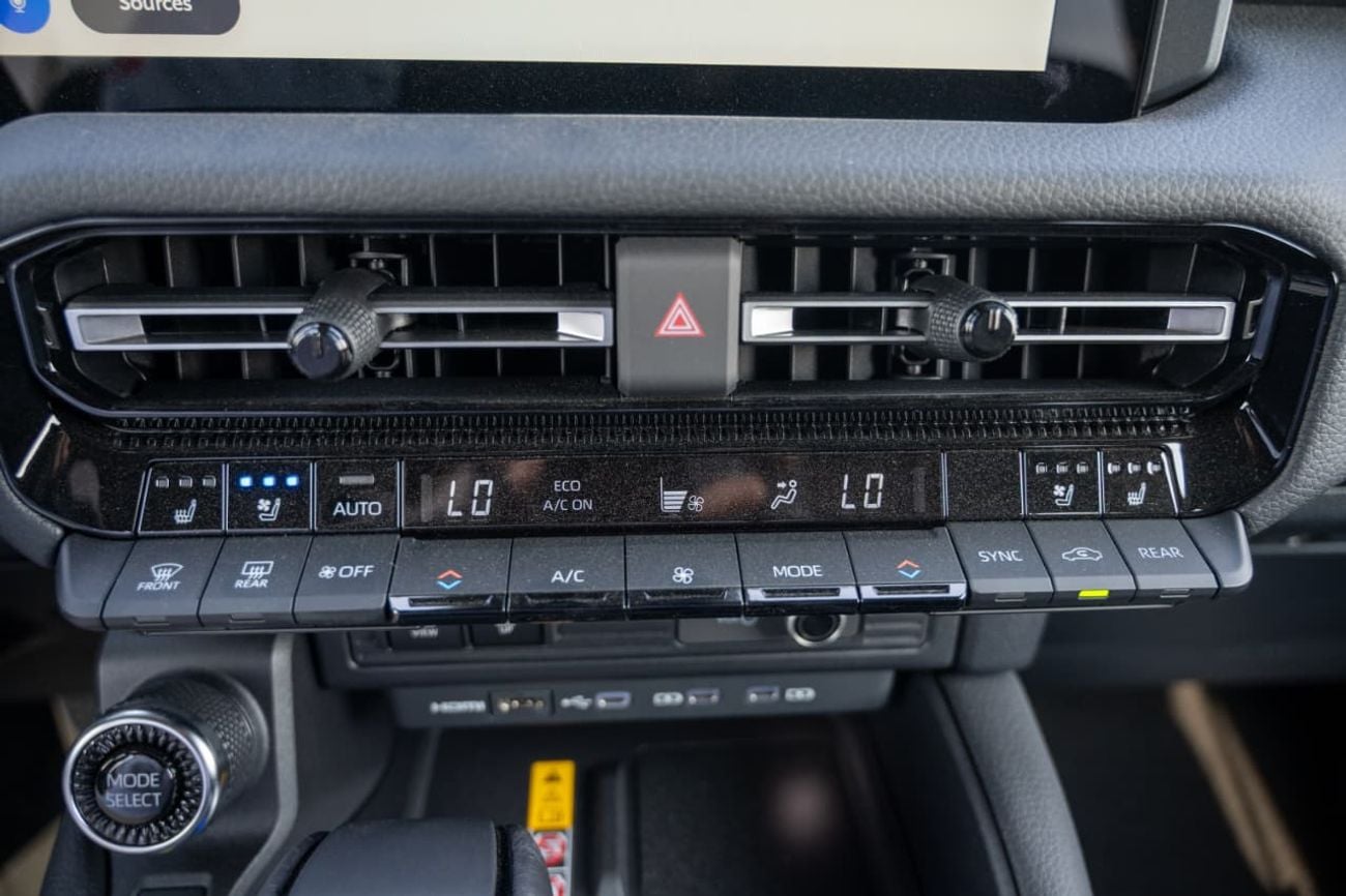 Toyota Prado VX 2.8 DIESEL 4 CYL AUTOMATIC PREMIUM FOUR WHEEL DRIVE 7 SEATS 5 DOOR