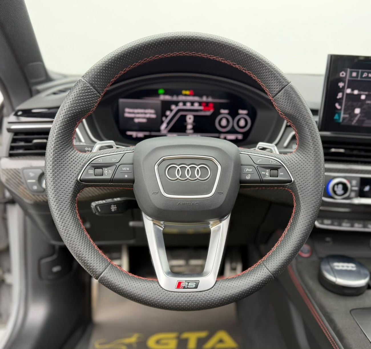 Audi RS5 STANDARD