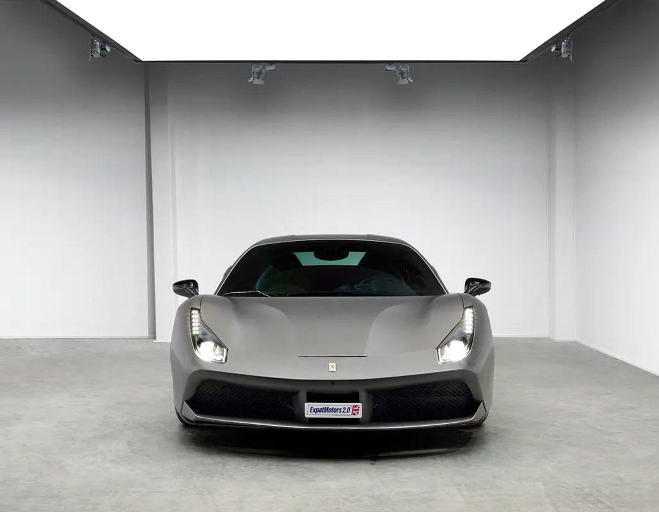 Ferrari 488 GTB STANDARD Grigio Titanio + Carbon Fibre Spec • Full Service History • GCC