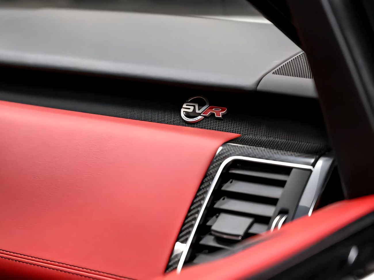 Land Rover Range Rover Sport SVR