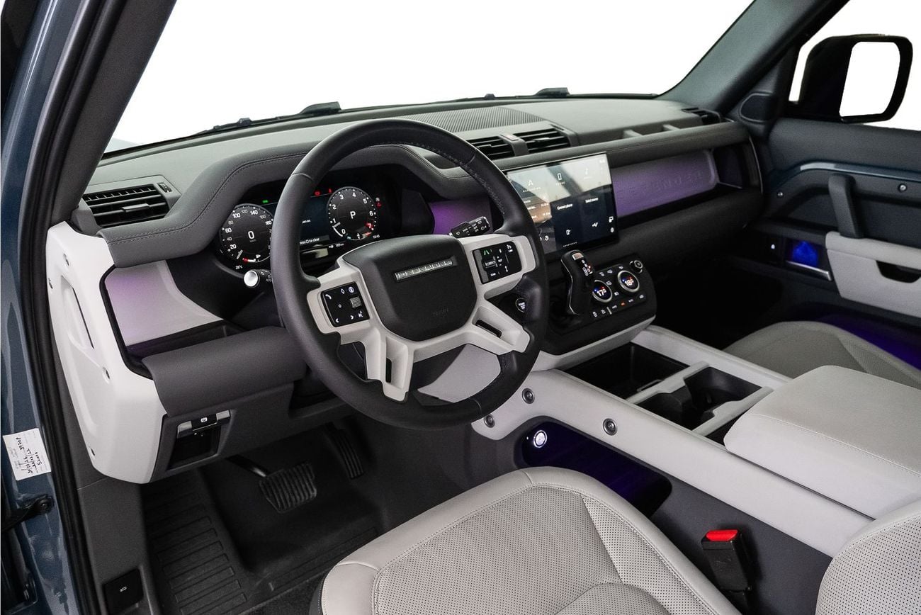 Land Rover Defender 90 S P300