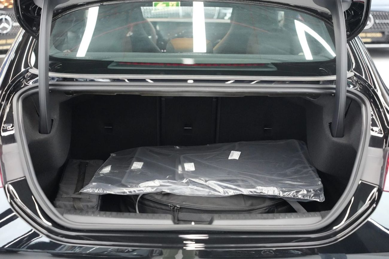 Mercedes Benz CLA 200 AMG