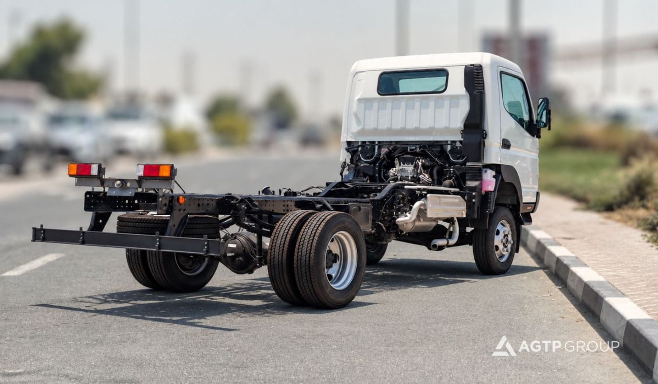 Mitsubishi Canter STANDARD Single Cab | 3.0L Turbo Diesel | Manual | 4x4 | GCC Specs | White | Cab & Chassis | READY EXPORT