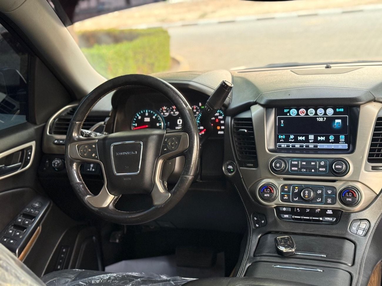 GMC Yukon DENALI