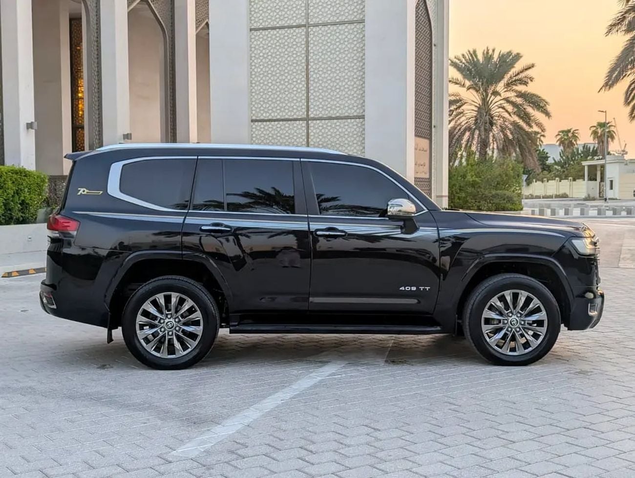 Toyota Land Cruiser VXR 2023 Twin turbo GCC specs Excellent Condition