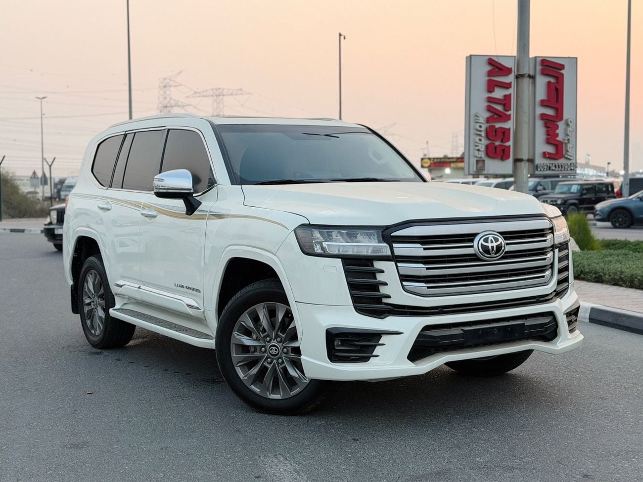 Toyota Land Cruiser GXR 2022 Diesel 3.3L Twin turbo Pull Option