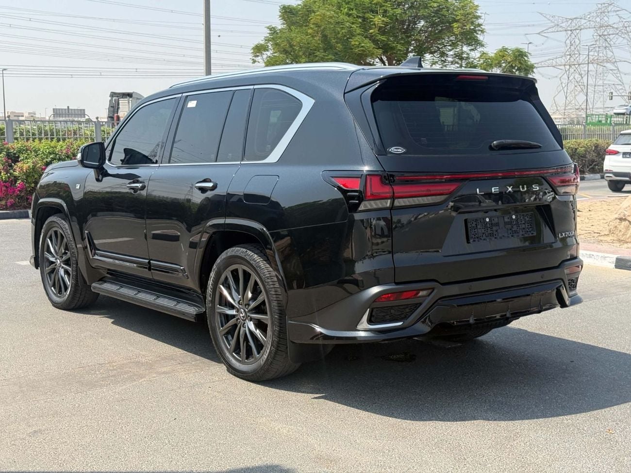 لكزس LX 700h F سبورت **2025** مواصفات مجلس التعاون الخليجي، أنيق ونظيف، أقل