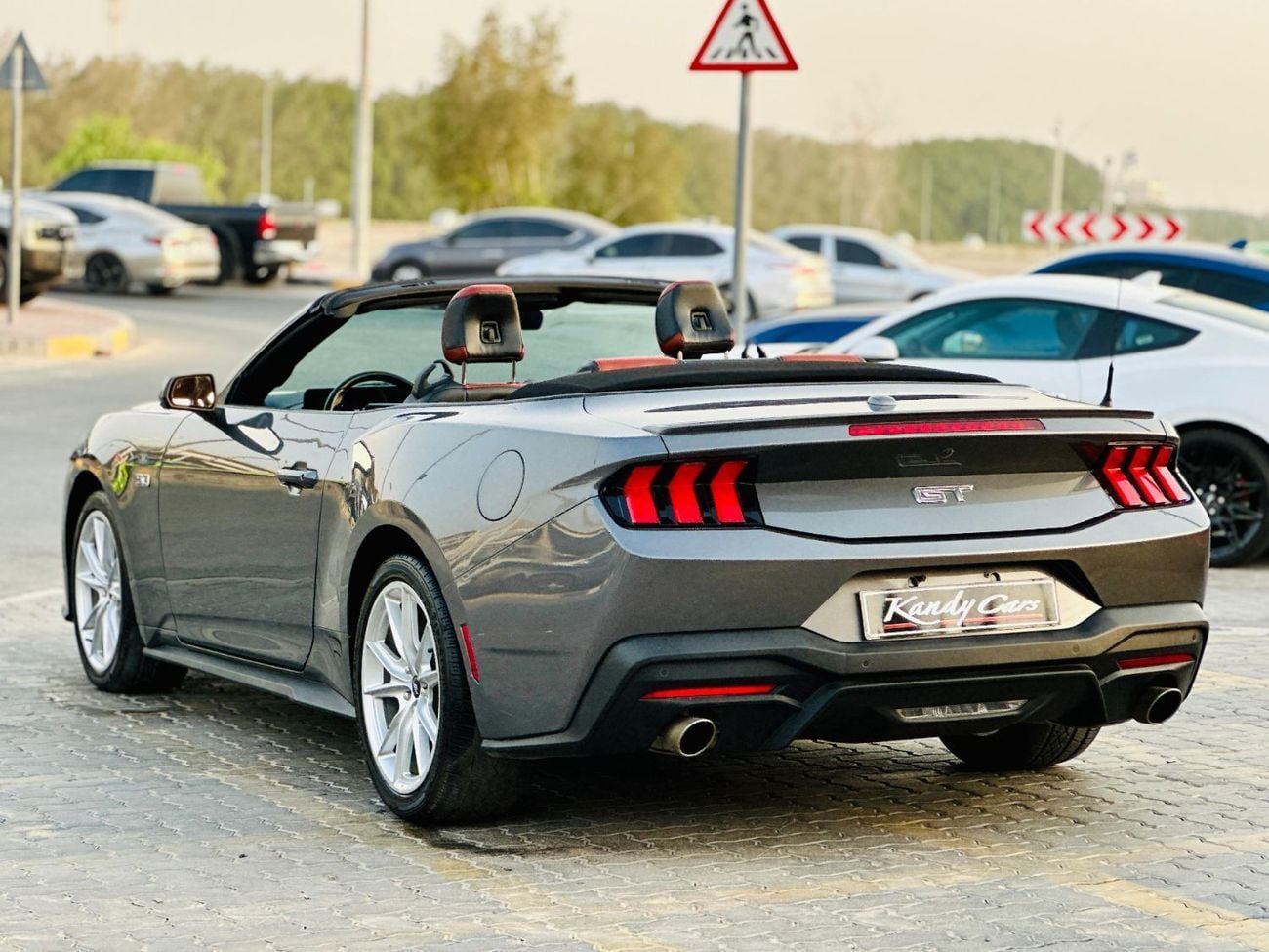 Ford Mustang GT PREMIUM 5.0L (435 HP) Convertible A/T | Monthly 2550/- | 0% DP | Blindspot | # 25301