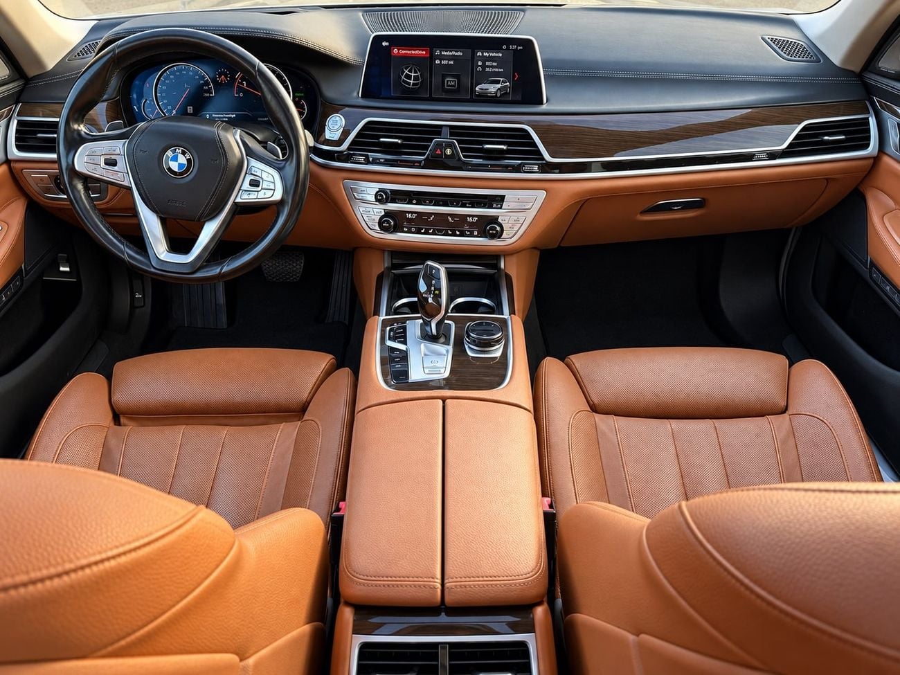 BMW 740Li PURE EXCELLENCE