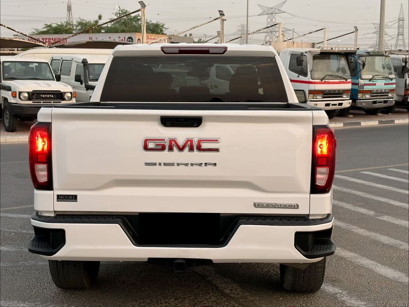 جي أم سي سييرا GMC Sierra 1500 Elevation 2.7l A/T TurboMax 310 Hp White Color 2025 Model 310 Hp