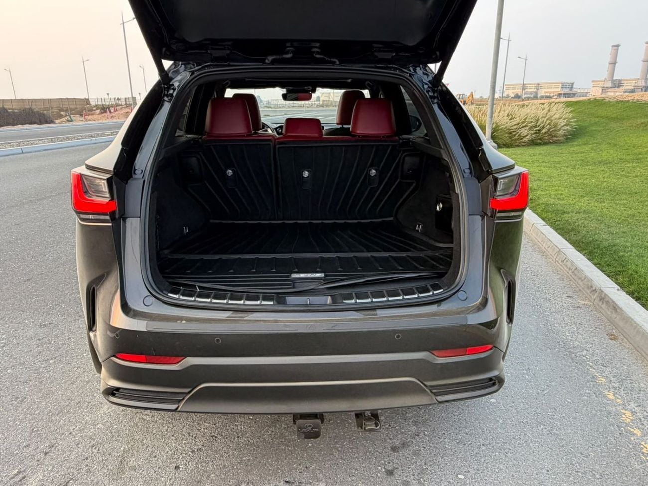 لكزس NX350h بلاتينيوم