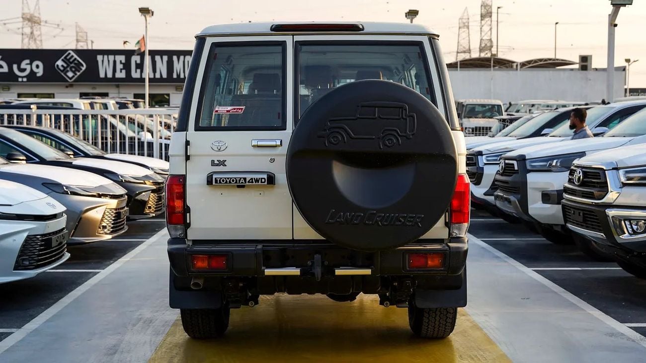 Toyota Land Cruiser 70 LC76 LX 4.0L A/T GCC Specs SAUDI