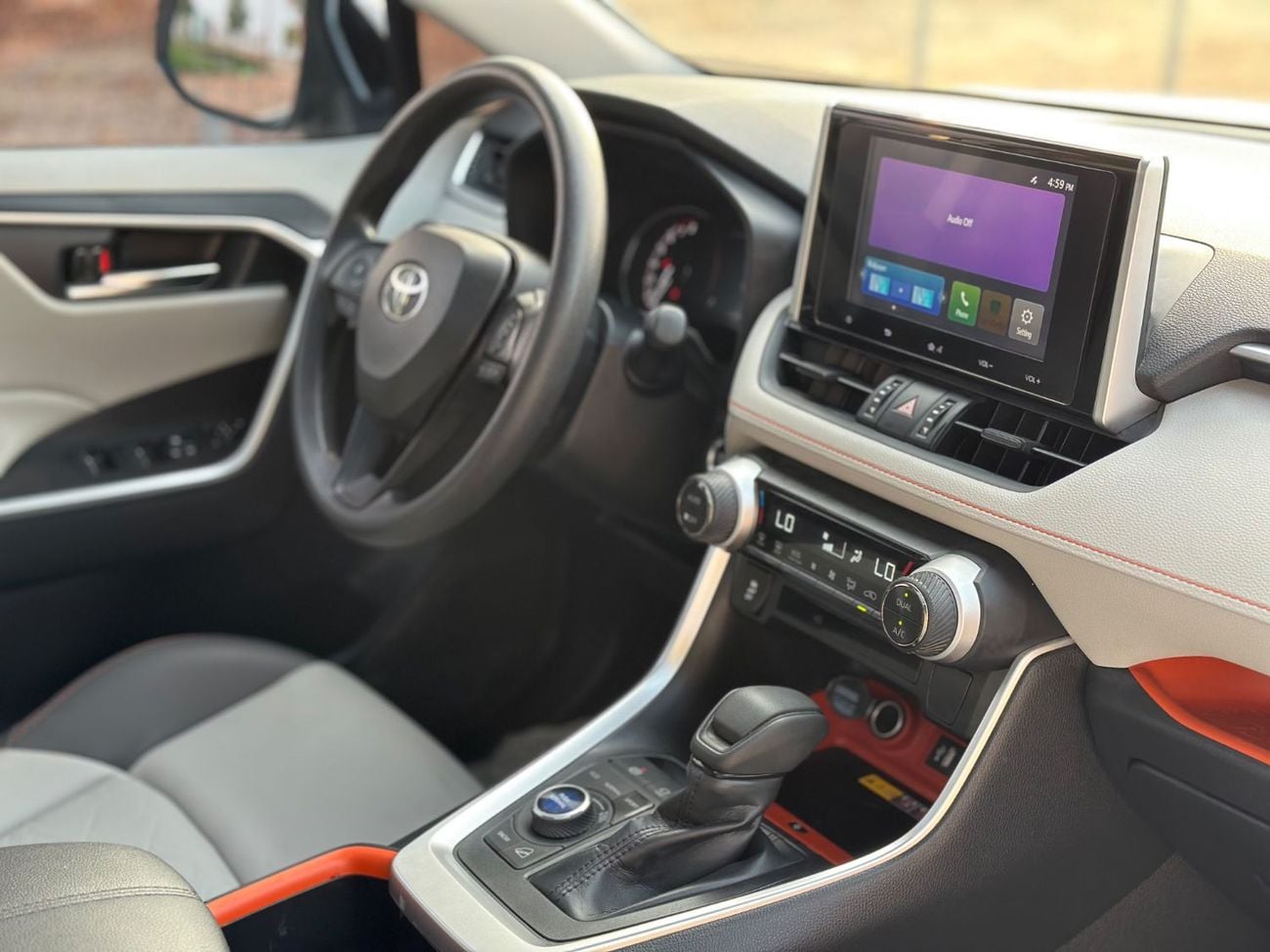 Toyota RAV4 ADVENTURE