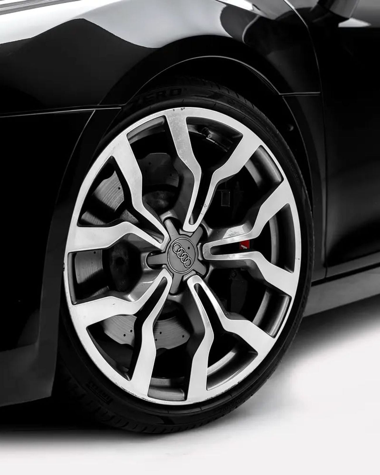 أودي R8 SPYDER V8 FSI QUATTRO