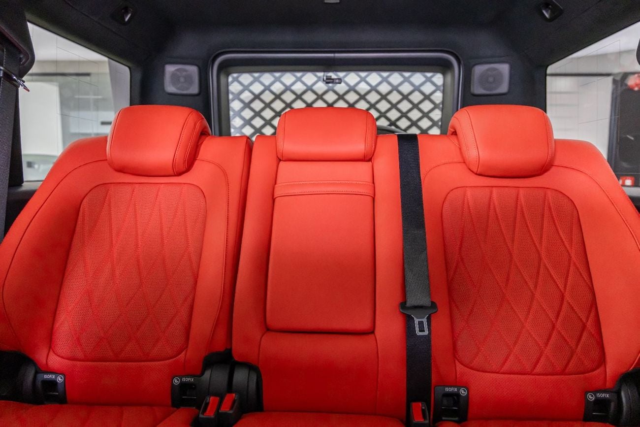 Mercedes Benz G63 AMG STANDARD Mercedes-AMG G 63 | 2026 | White | Full Carbon | Performance Package | 4.0L V8 Twin-Turbo | 585 HP
