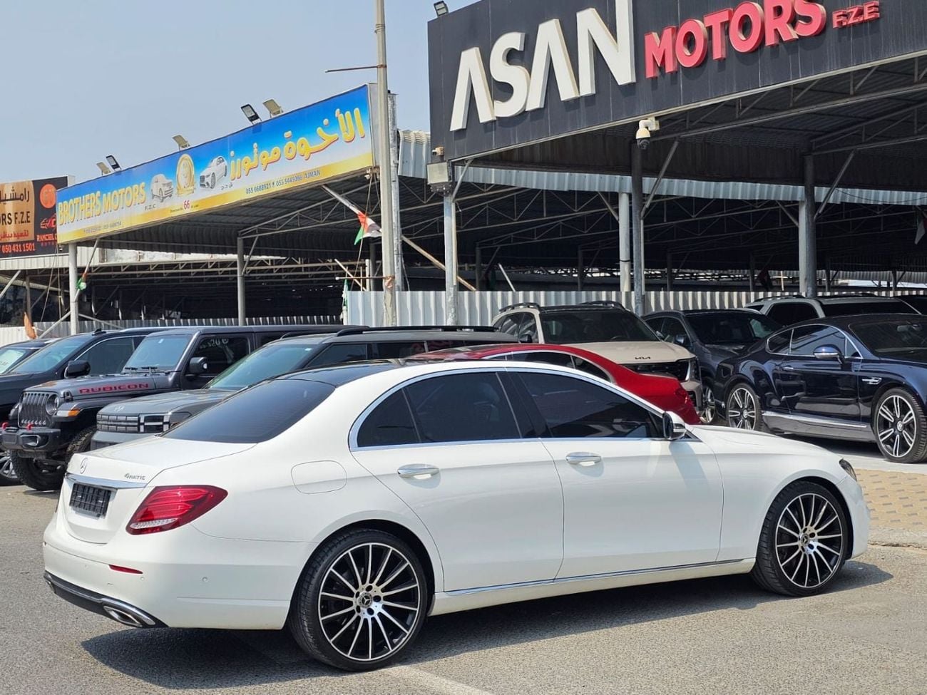 Mercedes Benz E300