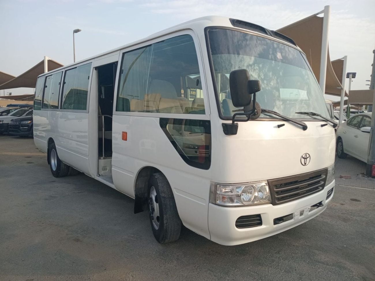 Toyota Coaster LWB 30 SEATER