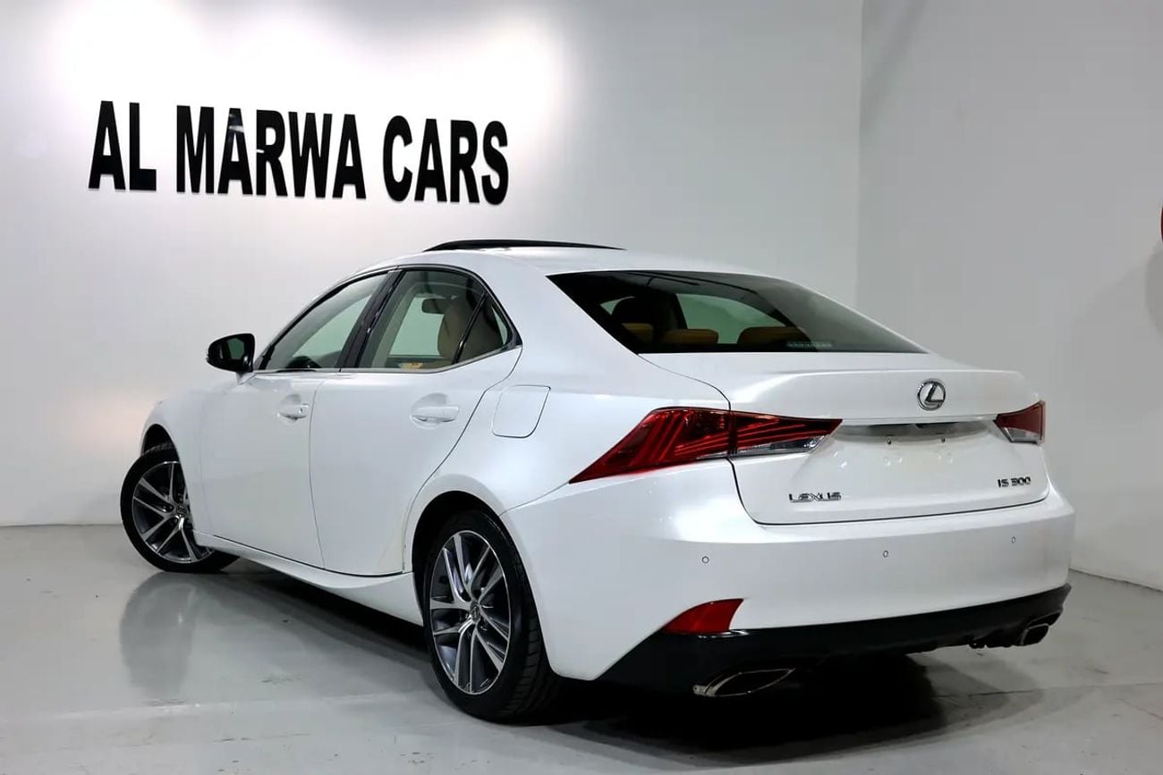 Lexus IS300 Stunning IS 300 | GCC Specs | Low Mileage | Excellent Condition