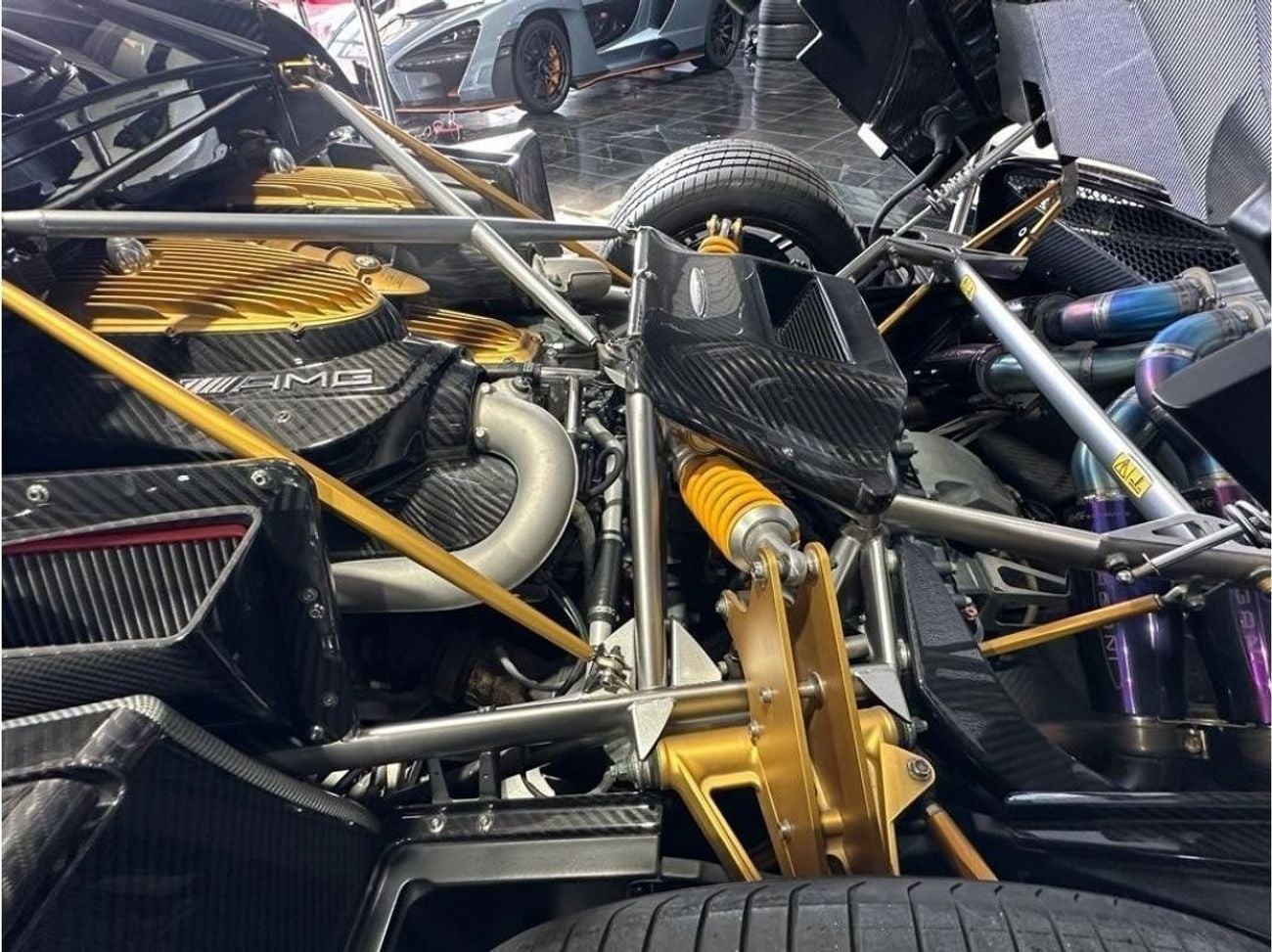 Pagani Huayra STANDARD 1 out of 100