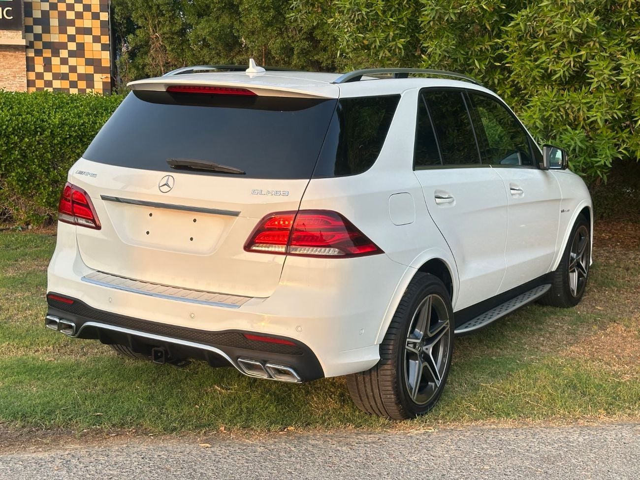 مرسيدس بنز GLE 400 AMG