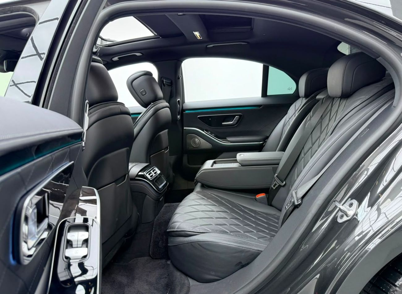 Mercedes Benz S500 4MATIC L 2021 Mercedes Benz S500 4MATIC, Warranty, Fully Loaded, Excellent Condition, Japanese