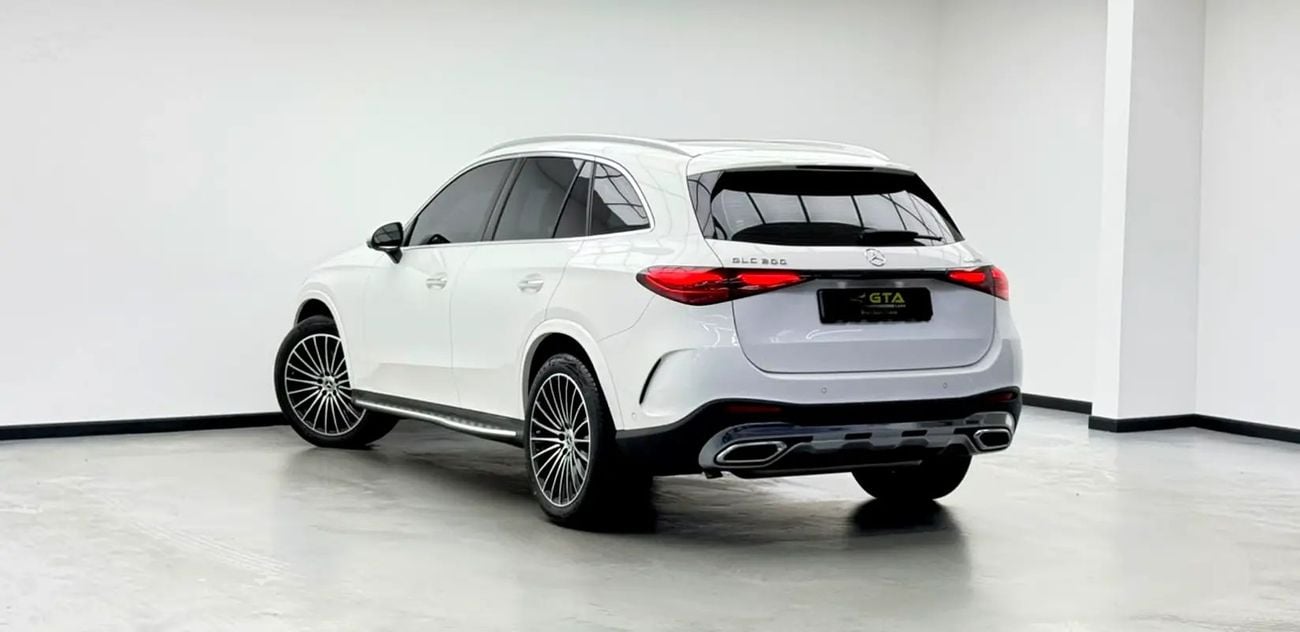 Mercedes Benz GLC200 GLC200 4MATIC, 2 Years Warranty, Low Km, Fully Loaded, Excellent Condition, GCC
