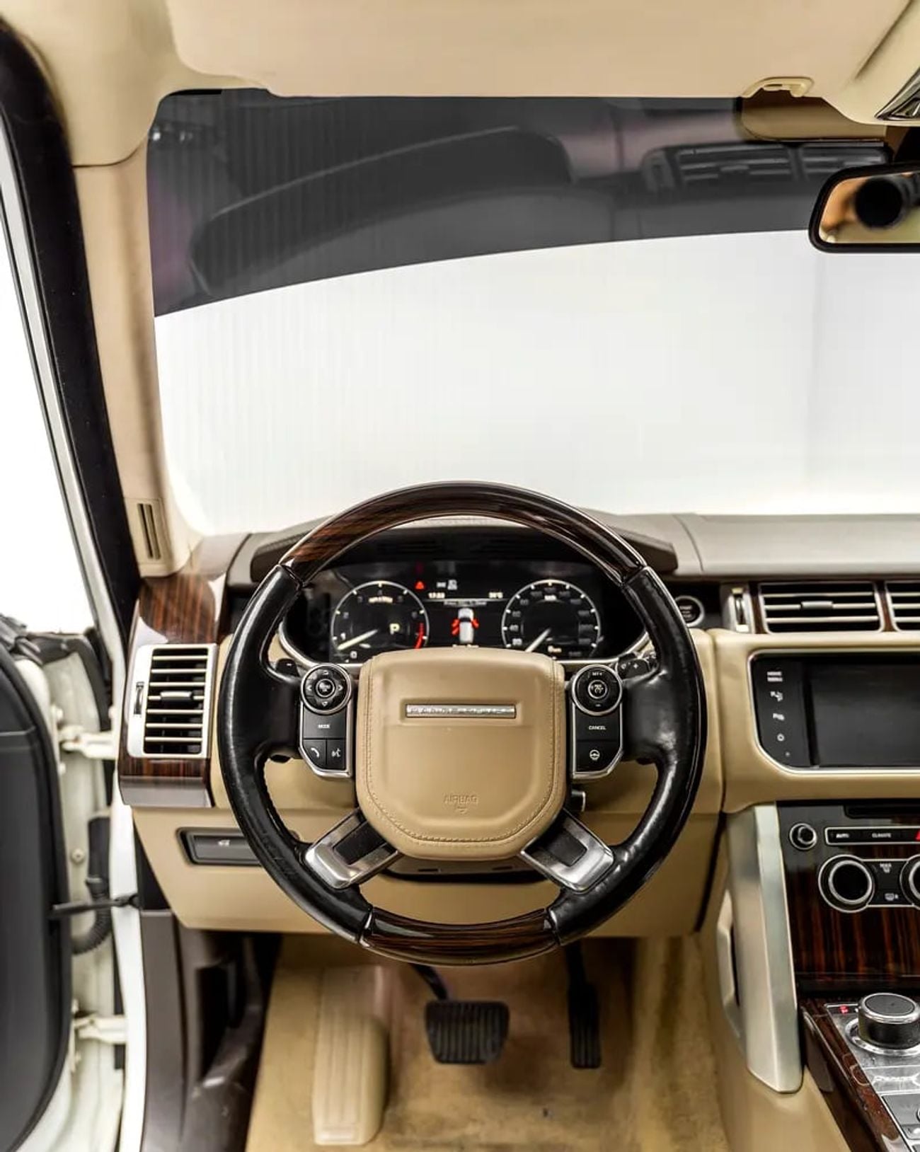 Land Rover Range Rover HSE | GCC