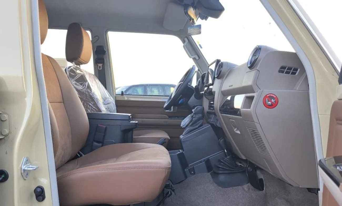 Toyota Land Cruiser 70 LC76 LX TOYOTA LAND CRUISER LC76 | 2.8L DIESEL | DVD CAMERA | LEATHER SEATS | 5 DOOR | FULL OPTION | MY2025
