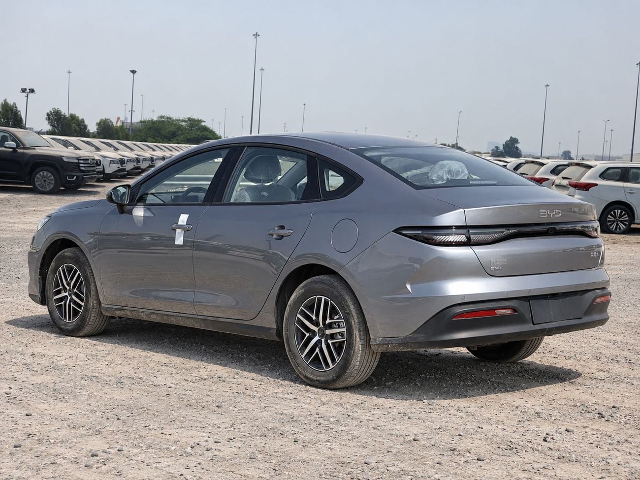 بي واي دي سيل 05 ستاندارد ECTB - 9. ختم BYD 05 – 210 كم – رمادي مع أسود