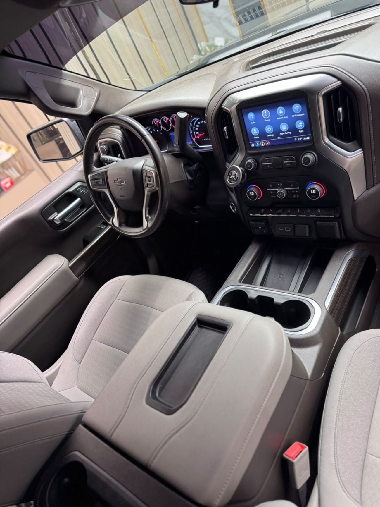شيفروليه سيلفارادو 1500 CAB/CREW TRAILBOSS Z71