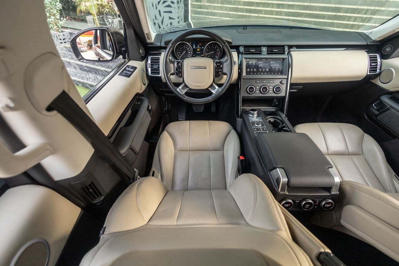 Land Rover Discovery SE Land Rover Discovery Si4 (7SEATER) 2019 GCC | Warranty for 1,304.00 AED monthly