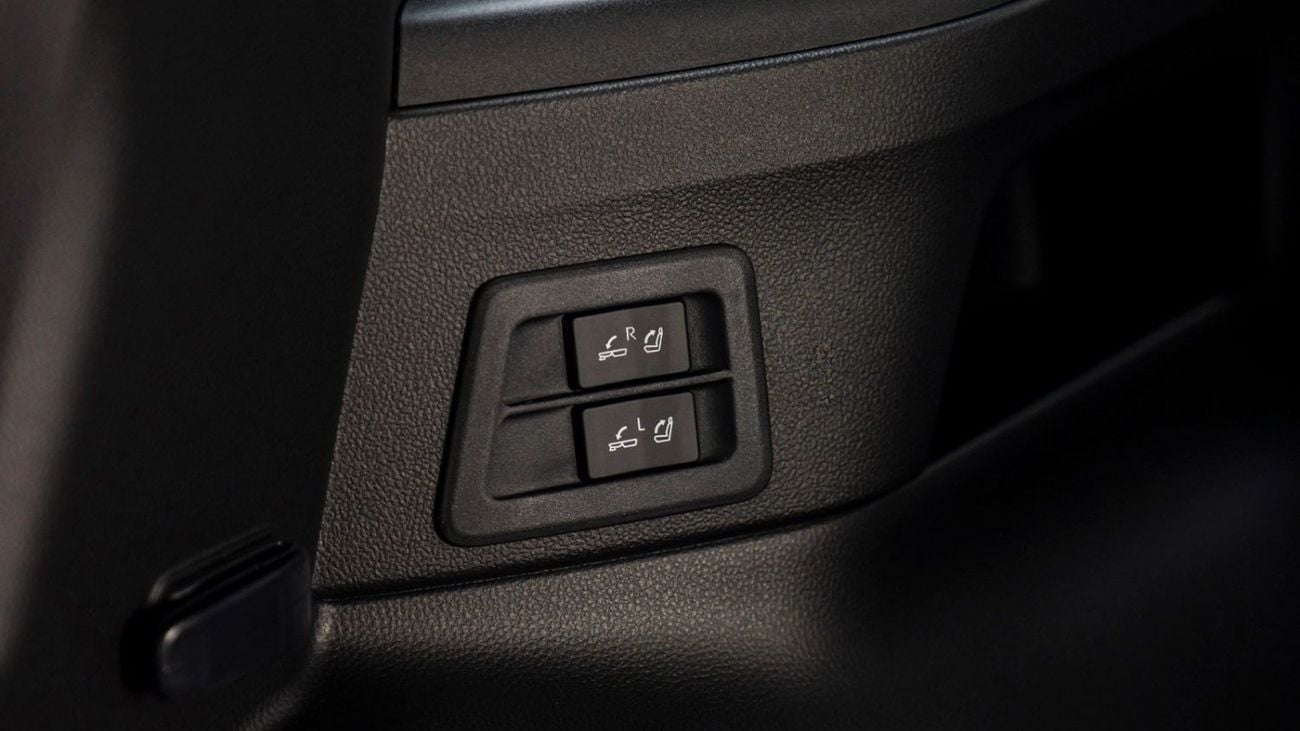 تويوتا لاند كروزر VXR LAND CRUISER VXR 3.3L DIESEL FULL OPTION 2025