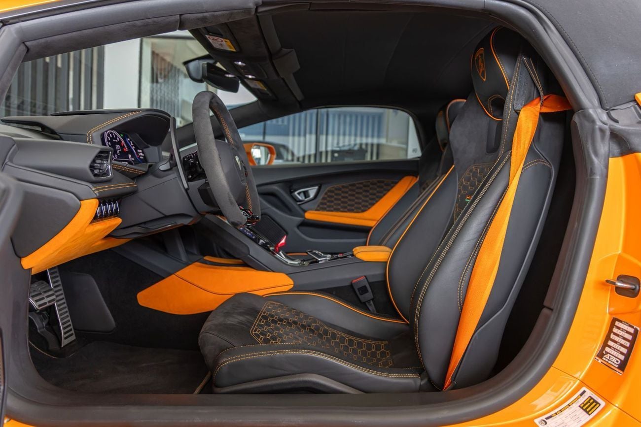 لامبورغيني هوراكان EVO SPYDER 2024 LAMBORGHINI HURACÁN | FULL OPTIONS | CARBON FIBER | EUROPEAN SPECS