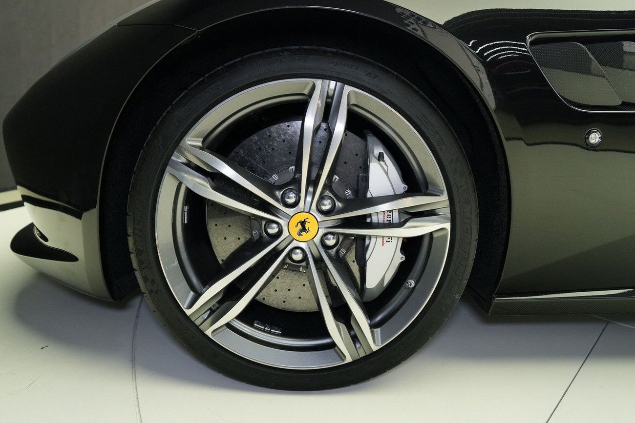 Ferrari GTC4 LUSSO