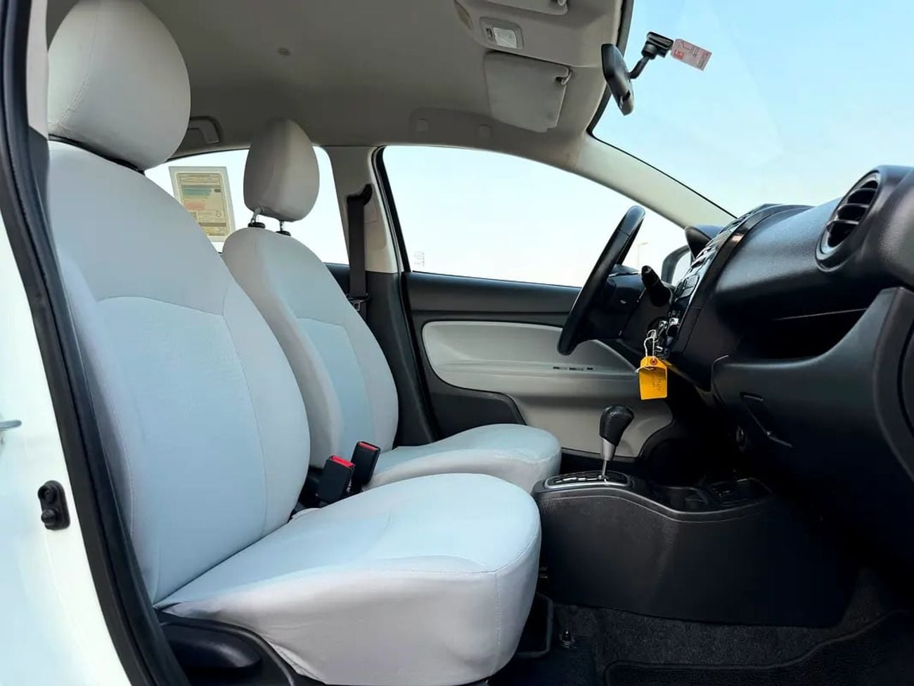 Mitsubishi Attrage GLX MID