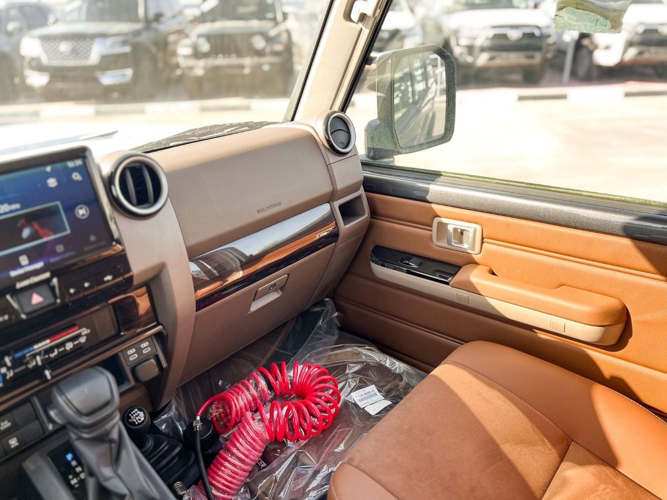 تويوتا لاند كروزر 70 EXPORT ONLY - Toyota LC76 2.8L 4WD FULL OPTION