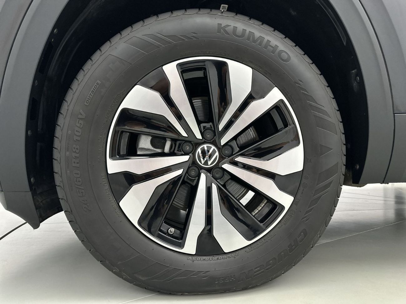 Volkswagen Teramont TRENDLINE Teramont 2L | UPGRADED Leather Seats | Massive Savings | GCC Spec | VW Certified