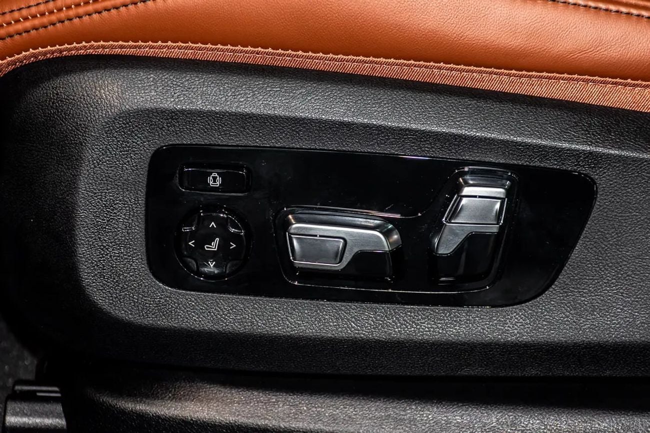 BMW X5 M60i M Performance Luxury
